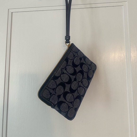 Coach Small Wallet/Wristlet - Picture 3 of 4